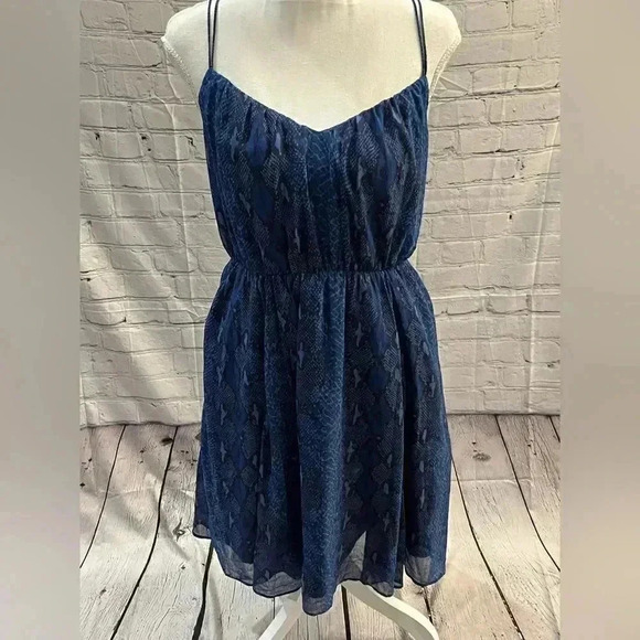 NWT Banana Republic Strappy Crossback Dress, Blue, Snake-Print, Size xs petite - Picture 1 of 6